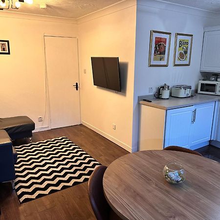 Brightcentral Apartment With Parking غلاسغو المظهر الخارجي الصورة