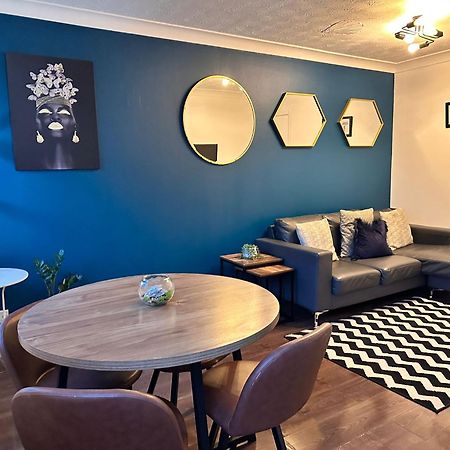 Brightcentral Apartment With Parking غلاسغو المظهر الخارجي الصورة