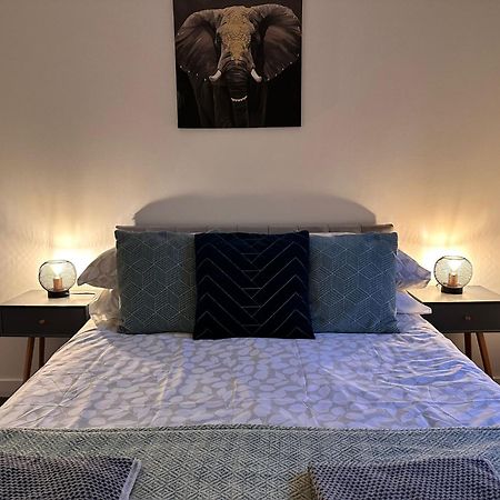 Brightcentral Apartment With Parking غلاسغو المظهر الخارجي الصورة