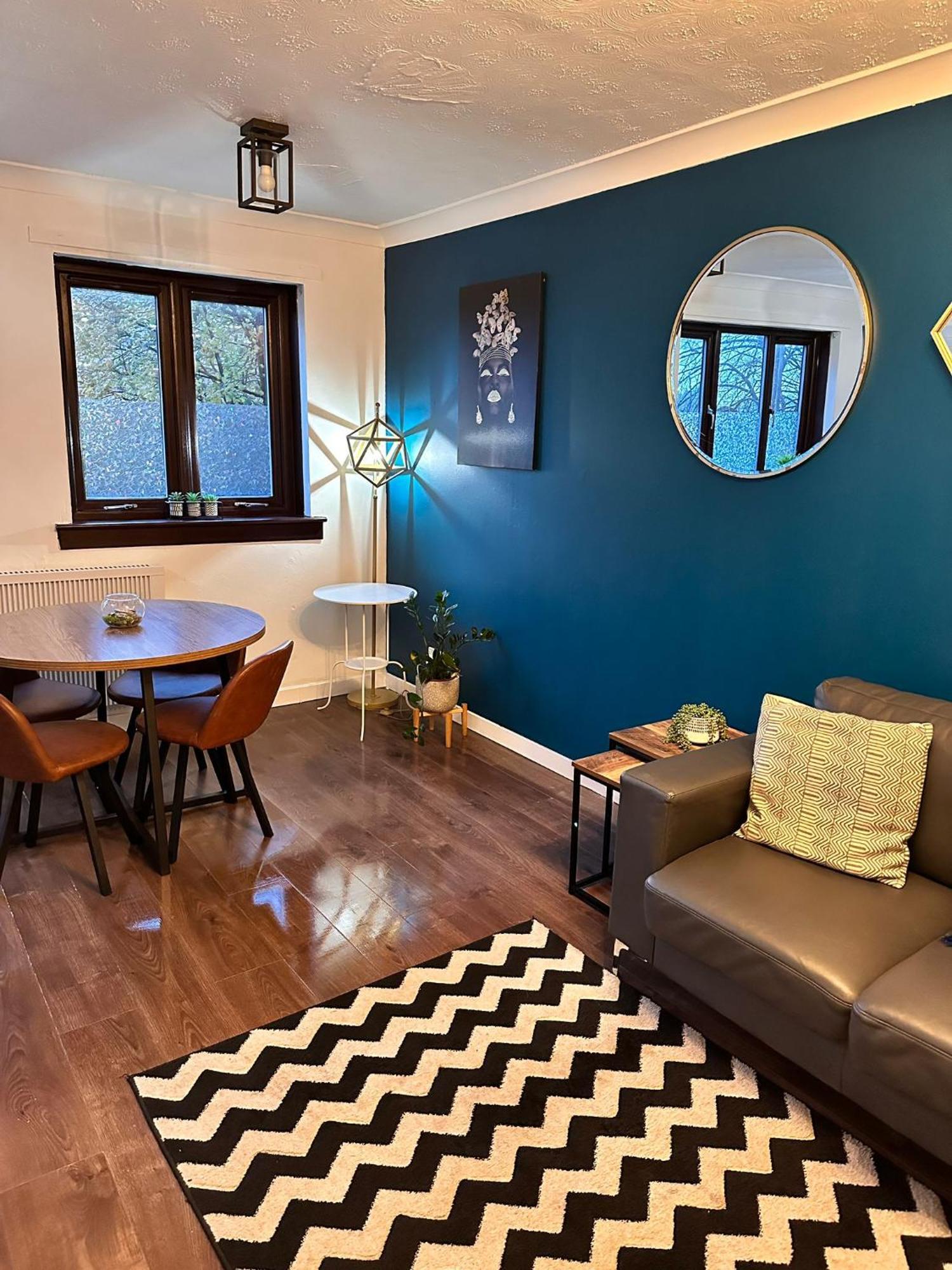 Brightcentral Apartment With Parking غلاسغو المظهر الخارجي الصورة