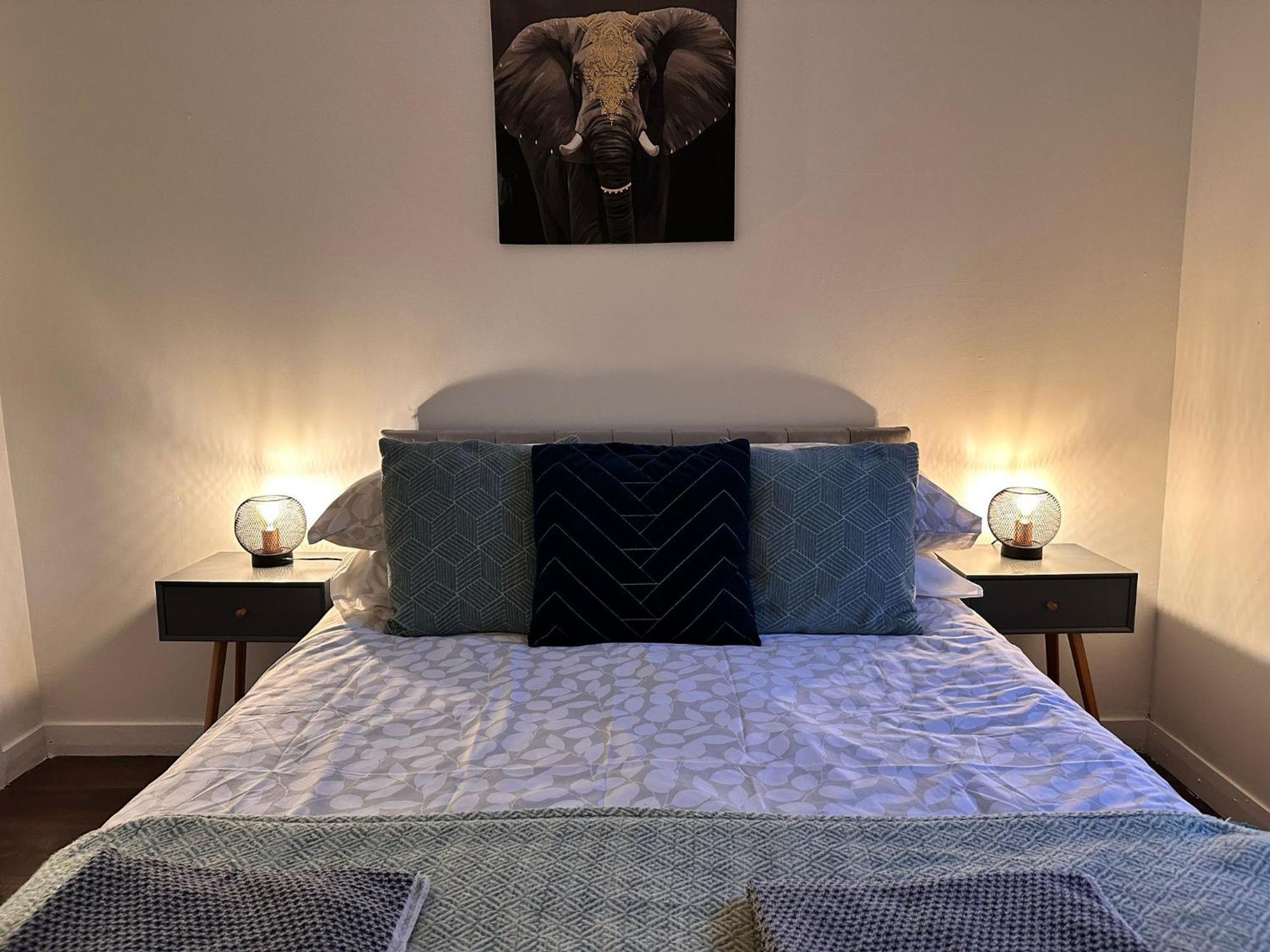 Brightcentral Apartment With Parking غلاسغو المظهر الخارجي الصورة